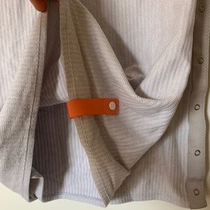 Lululemon Vinyasa Scarf Rulu (White/Grey stripes)